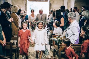10 photographe mariage à l'église de Saint Georges de Montclard (1)