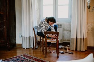 5 photographe au domaine de la Léotardie pour préparatifs mariage (6)