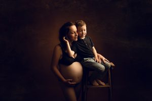 photographe pour future maman, shooting en studio (23)