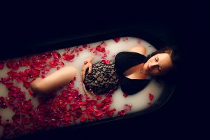 photographe pour shooting femme enceinte bain de lait (1)