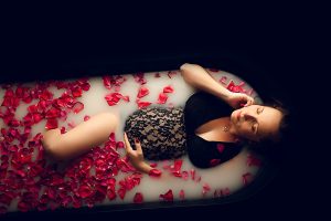 photographe pour shooting femme enceinte bain de lait (4)