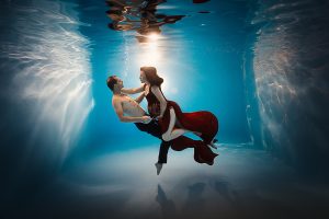 meilleur photographe de grossesse en piscine (1)