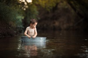 photographe pour enfants dans une rivière (4)