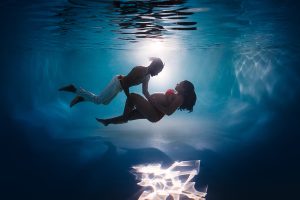 meilleur Photographe grossesse aquatique en piscine (14)