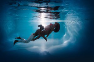 meilleur Photographe grossesse aquatique en piscine (9)