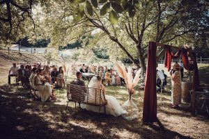 4 photographe de mariage au domaine de la Vallade en dordogne (13)