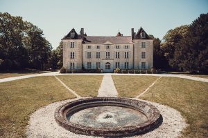 photographe mariage au domaine Grands Chais de la Meyfrenie (27)