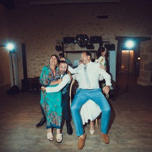 10 photographe mariage au domaine de mahourat photobomb (5)