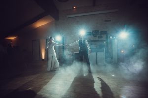 13 photographe mariage au domaine de mahourat ouverture de bal, dance des mariés (9)