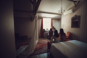 1 préparatif mariage mariée domaine de Valmont (15)