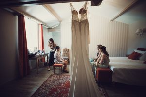1 préparatif mariage mariée domaine de Valmont (17)