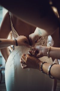 1 préparatif mariage mariée domaine de Valmont (27)