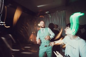 17 dance floor mariage domaine de Valmont (42)